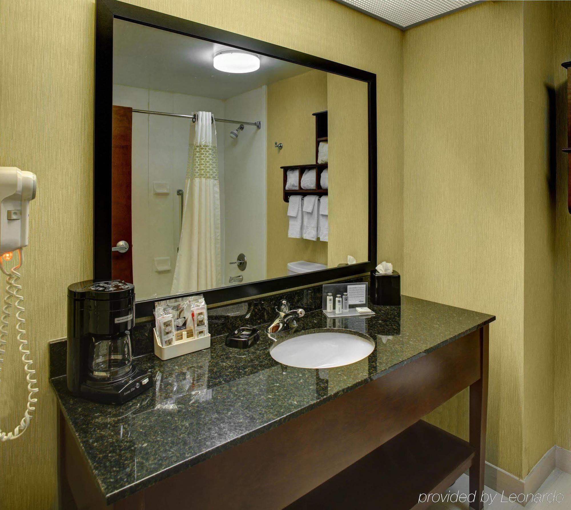 Hampton Richmond-mechanicsville 3*